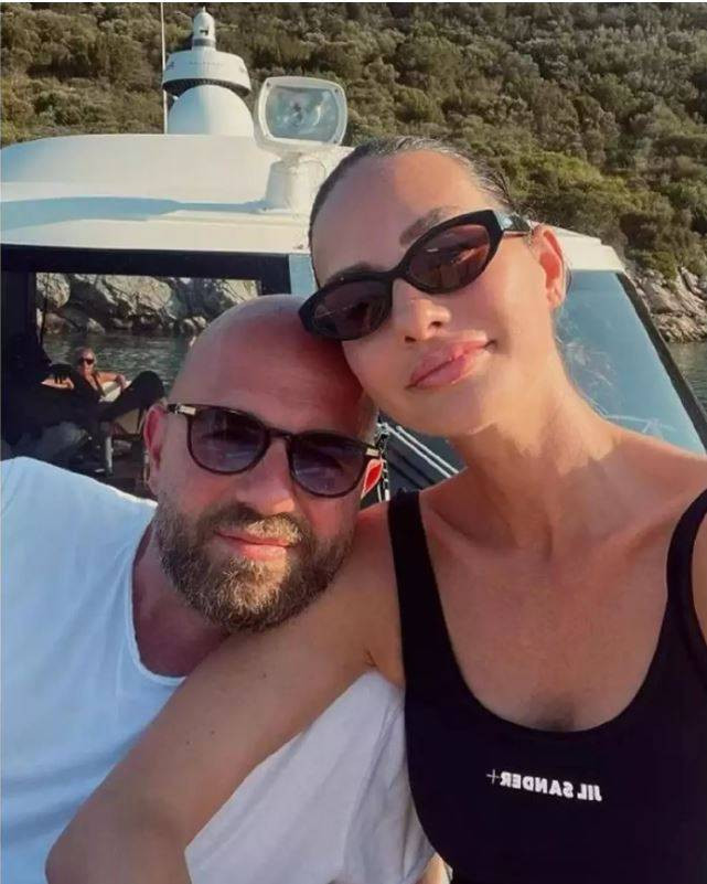 Sosyetenin gözde çifti boşandı: Yasemin Özilhan’dan ‘İhanet’ açıklaması! Magazin dünyası şokta - Resim: 40